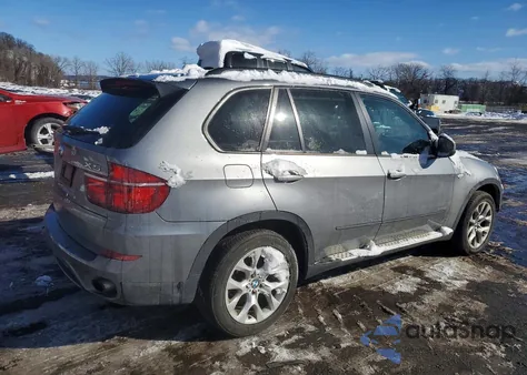 2012 BMW X5 xDrive35I z USA, uszkodzony, nr VIN 5UXZV4C51CL756882